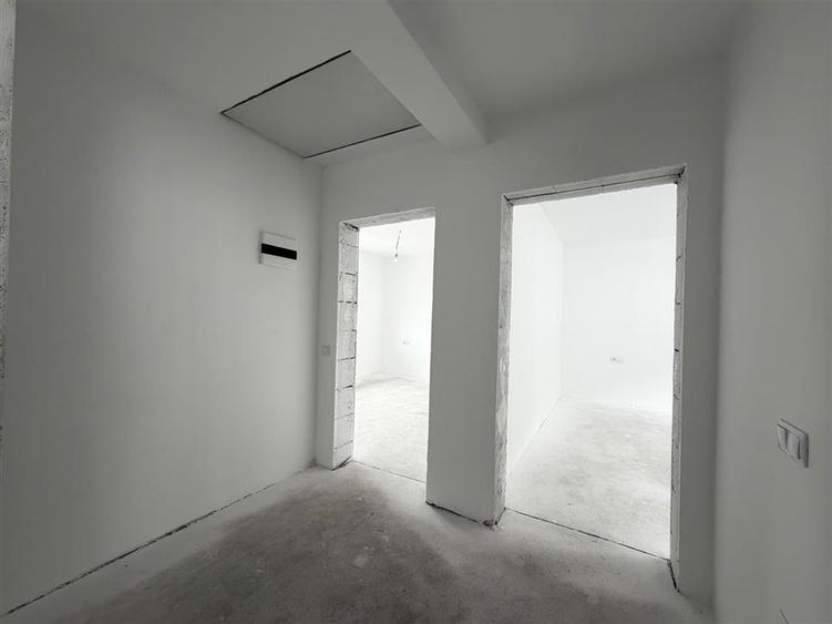 Casa individuala 4 camere 3 bai 280mp teren zona Gusterita
