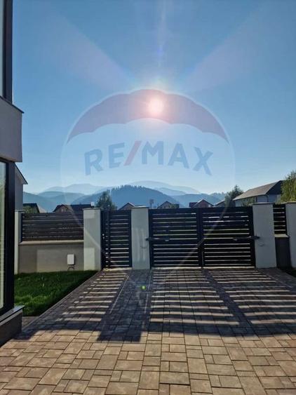 Vila premium de închiriat în Râșnov