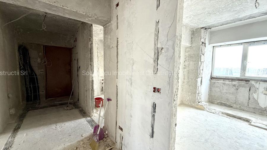 APARTAMENT SPATIOS CU VEDERE PE 2 PARTI - 3