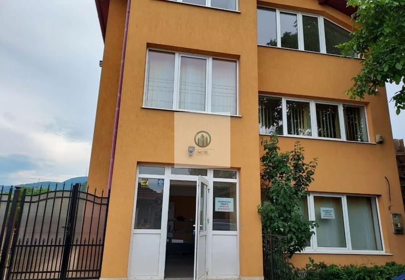 Cladire la cheie 2 ap si 8 garsoniere Deva cartier Grigoresc 495 mp