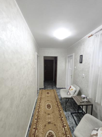 Apartament 3 camere+boxa, etaj 3, zona Hurmuzachi, Radauti