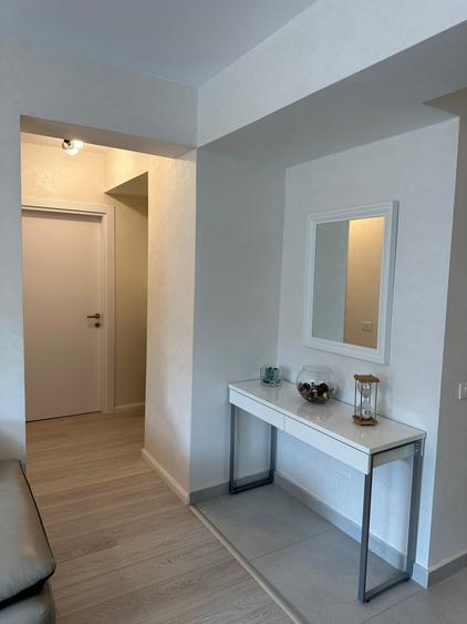 Apartament spatios Decebal/Piata Unirii (parcare si boxa incluse in pret)