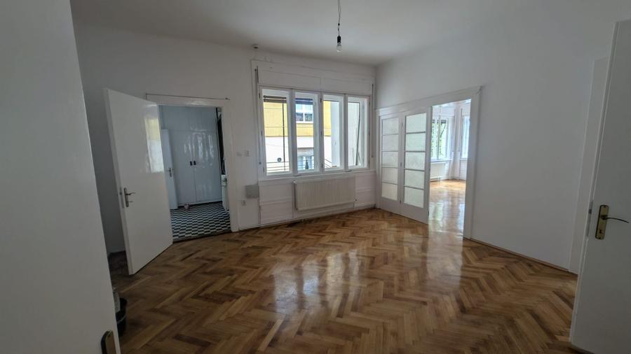 Birou Ultracentral, 144 mp, in vila interbelica!