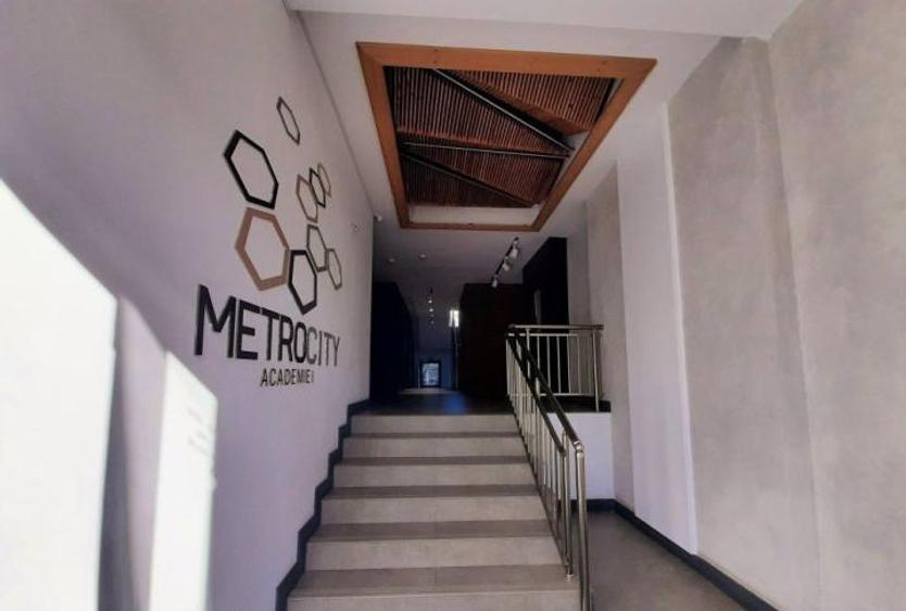 Inchiriere Apartament 3 Camere - Cotroceni - Complex Metrocity - Metrou La 5 Min