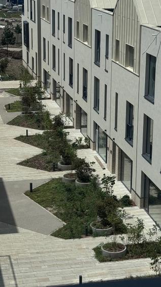 PENTHOUSE EXCLUSIVIST - MOBILAT  - GATA DE MUTARE