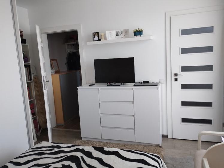 PF vand ap 3 camere in bloc nou, str Fabricii de zahar