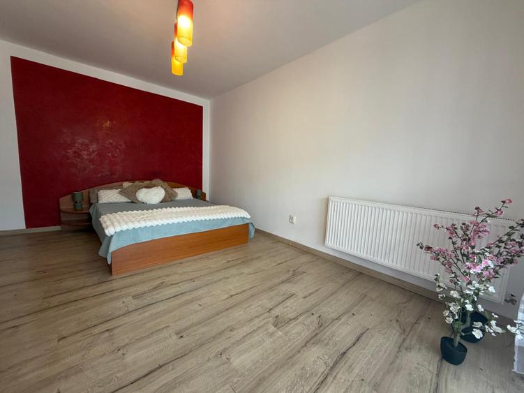 Apartament 2 camere , 2 Balcoane , Etaj Intermediar , Zona Terra !!!