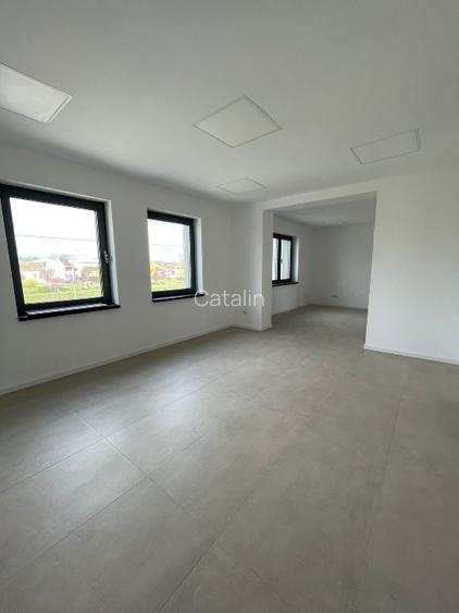 Spații birouri în clădire nouă, vedere spre Bega, 2 etaje disponibile