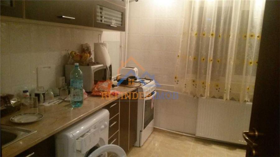 Apartament de vanzare cu 3 camere, zona Sebastian - Vulcan Center