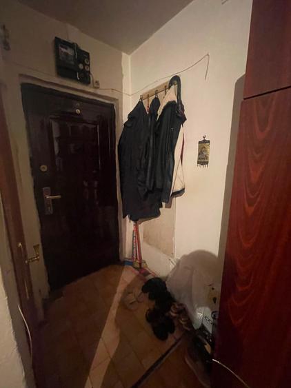 Garsoniera, in bloc de apartamente, zona Podu de Piatra