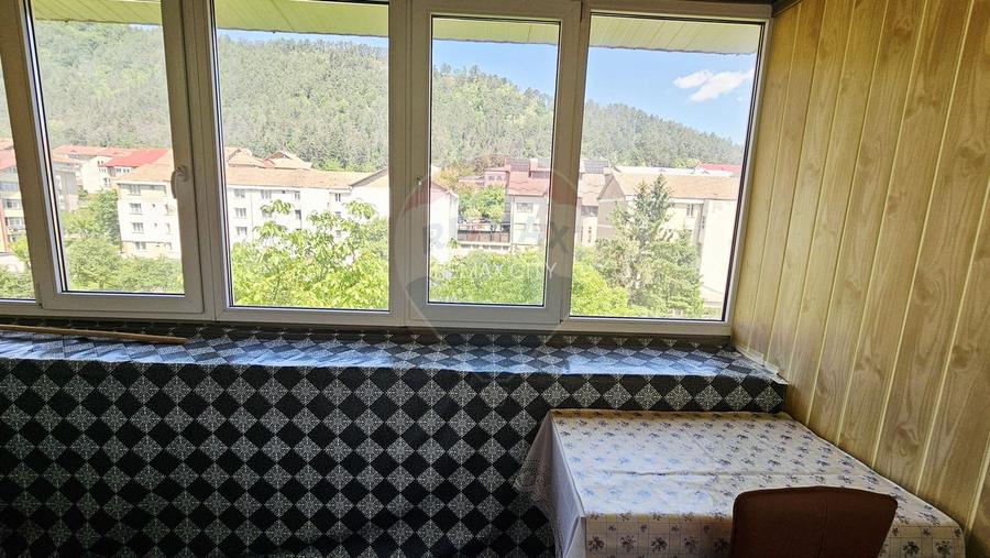 Apartament cu 4 camere de vânzare în zona Maratei - 23