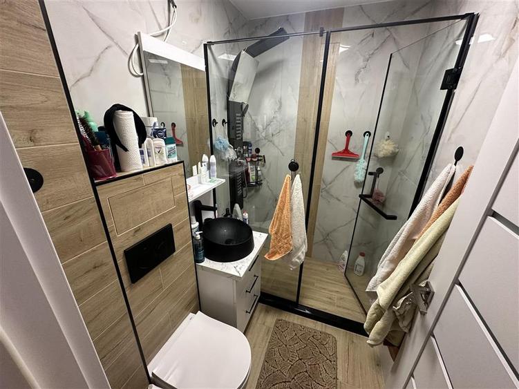 Apartament cu 2 camere, Rogerius