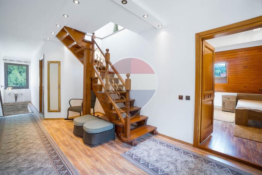 Vila de vanzare in Moeciu de Sus | Teren 4780mp | Comision 0%