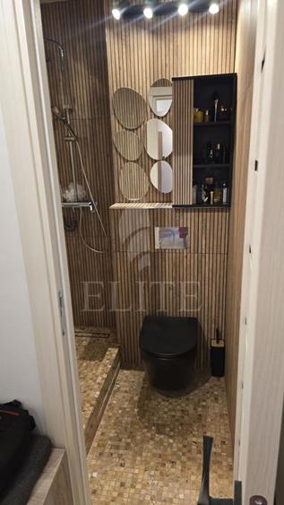 Apartament 3 camere în zona PIATA ZORILOR