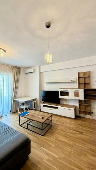 Complex Central Vasile Lascar, 2 cam mobilat lux, utilat, 4/9, Parcare