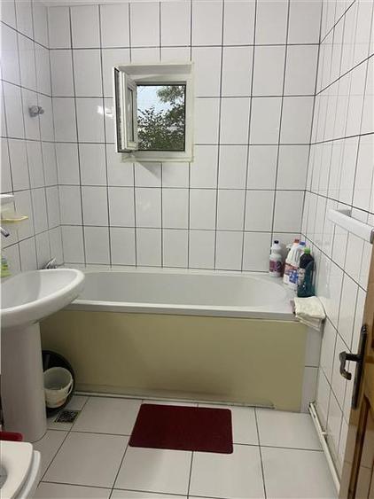 Apartament 3 camere Focsani ,zona strada Bucegi - Policlinica 2, etaj 1 3 , 2