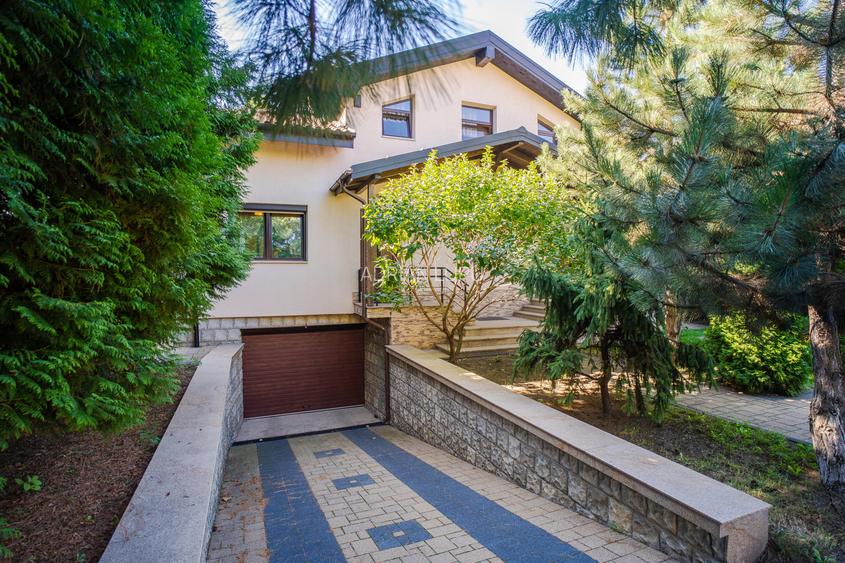 Vilă Grandioasă 650 mp+Spațiu Comercial 110 mp Tătărași Teren 968 mp - 20