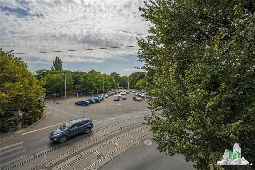 Spatiu comercial cu excelenta vizibilitate langa Parcul Carol