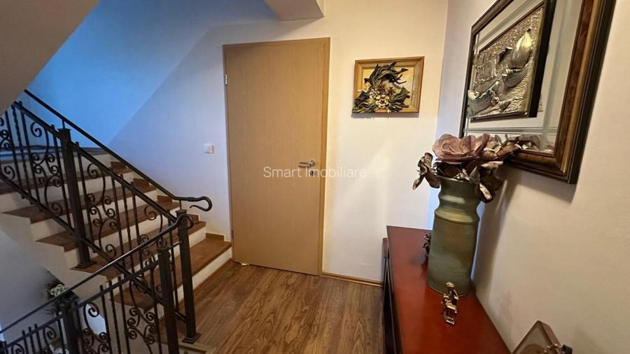 Casa individuala 6 camere cu teren 700 mp si garaj in Selimbar - 12