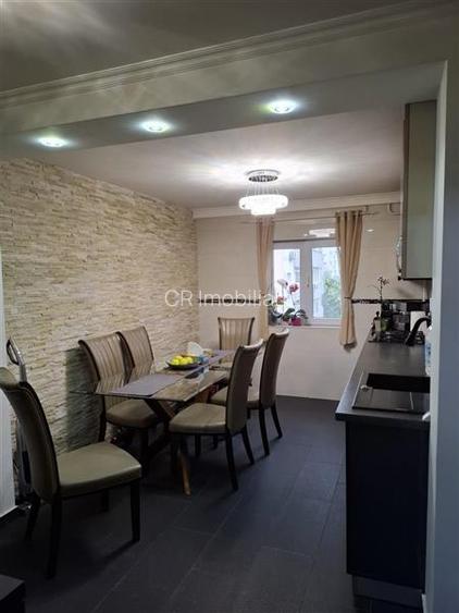 Apartament 4 camere Dristor - 4