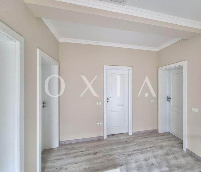 AX929 Giroc, Finisaje Premium, 1/2 Duplex Unit Prin Garaj