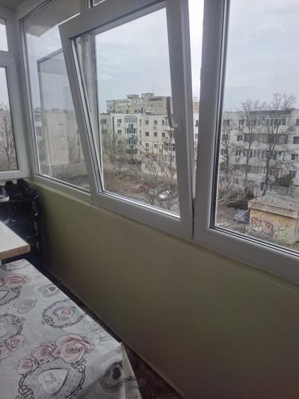 VANZARE APARTAMENT 2 CAMERE, 53MP,MOBILAT