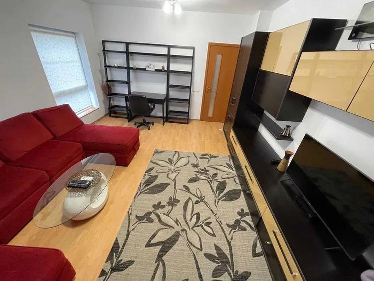 Inchiriez apartament 2 camere, decomandat, etaj 5/8, 65 mp, in bloc nou