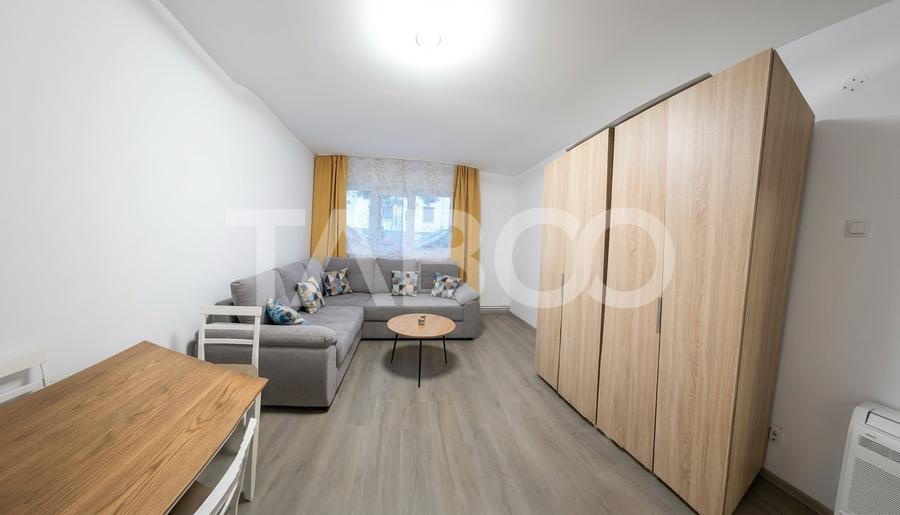 Apartament cu 2 camere de vanzare in bloc izolat cu boxa in Gruia