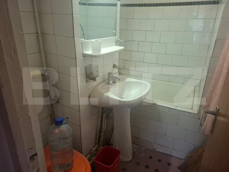 Apartament 3 camere, 65 mp, zona Găești