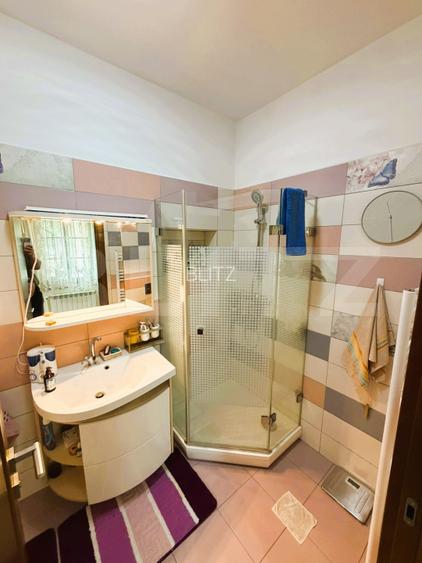 Casa de vanzare, 157 mp, teren 1427 mp, zona Burdujeni