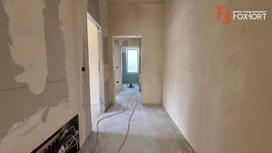 Duplex cu 3 camere si teren de 322 mp, toate utilitatile zona Mosnita Noua