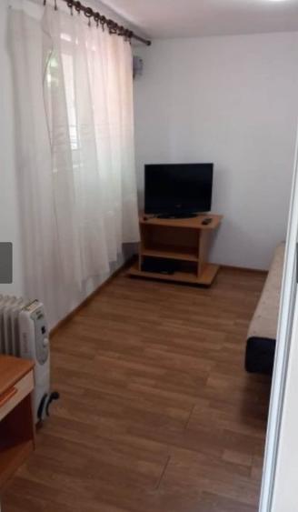 Garsonieră la curte zona Gara mobilată utilată 20 mp