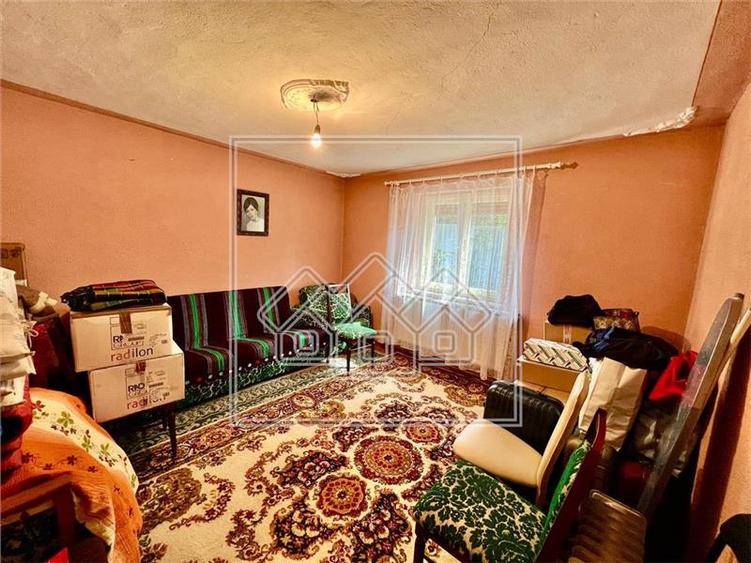 Casa individuala - 4 camere, teren 760 mp - Gusterita