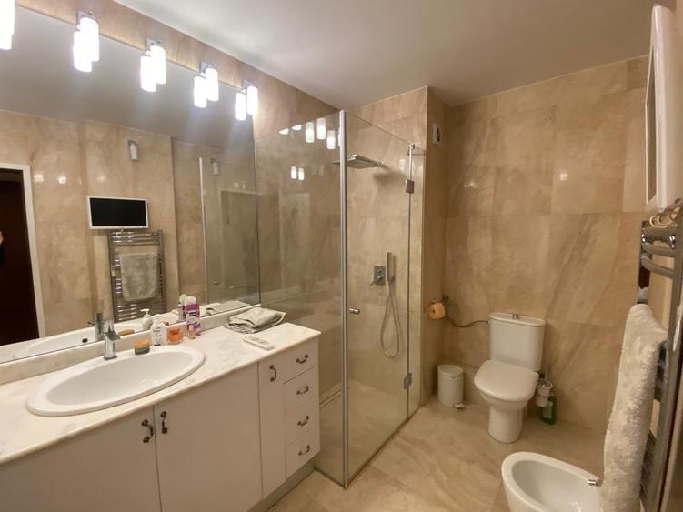 Studio spectaculos de 70 mp | Jacuzzi |Sauna | Dressing | Parcare | Plevnei