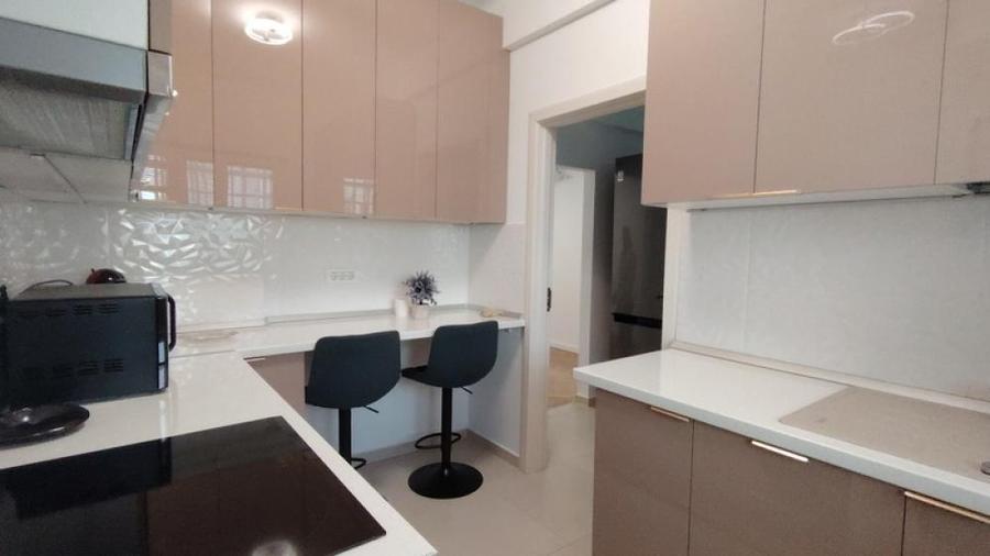GM1736 Inchiriere apartament Unirii-Traian nemobilat 5 camere , totul