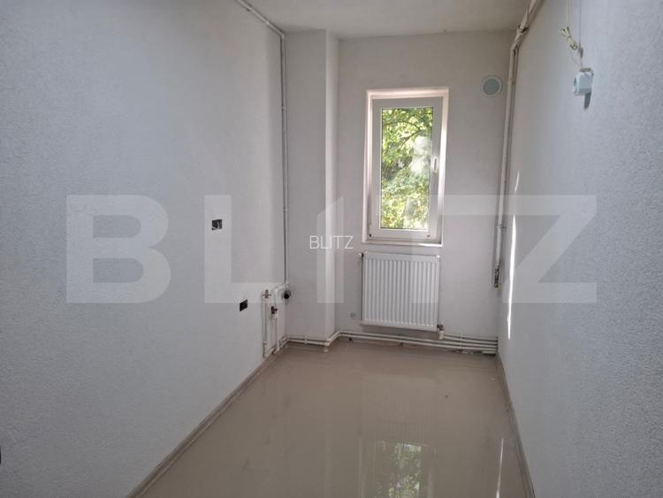 Apartament de vanzare, 2 camere, 42 mp, zona Titu - 2