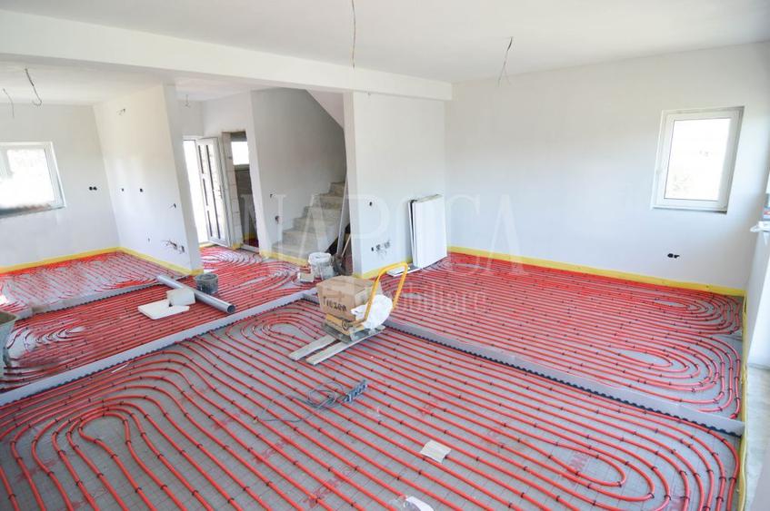 Casa 4 camere de vanzare in Campenesti