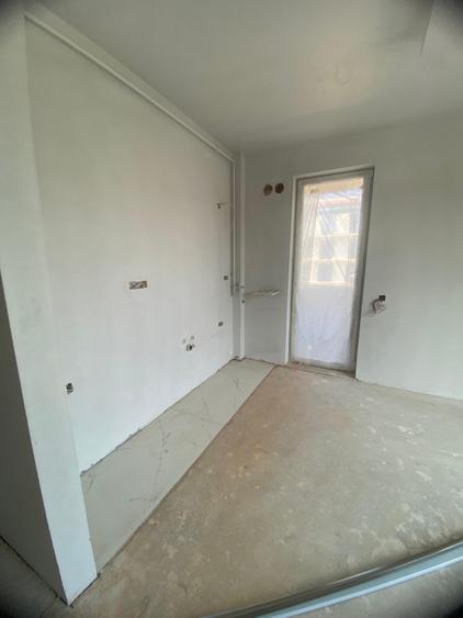 2 camere, 37mp – parțial finisat, perfect de amenajat