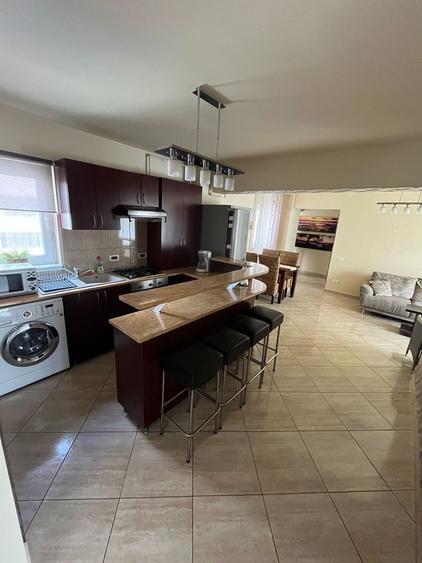 Apartament 4 camere stațiunea Mamaia, zona Butoaie