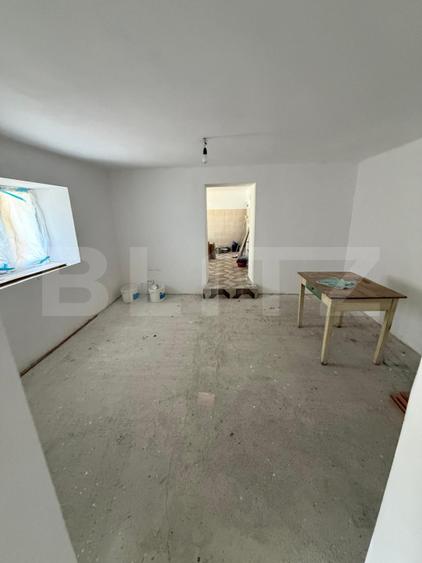 Casa individuala, 60 mp, teren 4459 mp, zona Izvorul Crisului