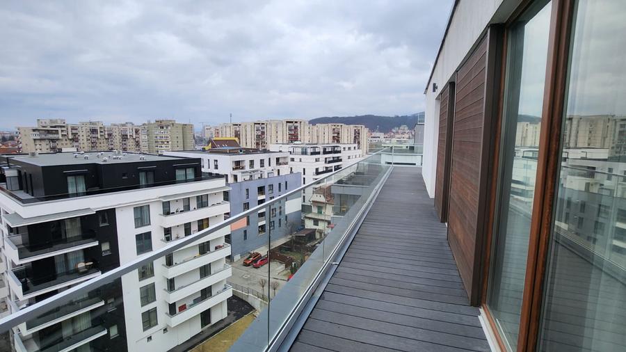 Apartament de lux cu terasa panoramica