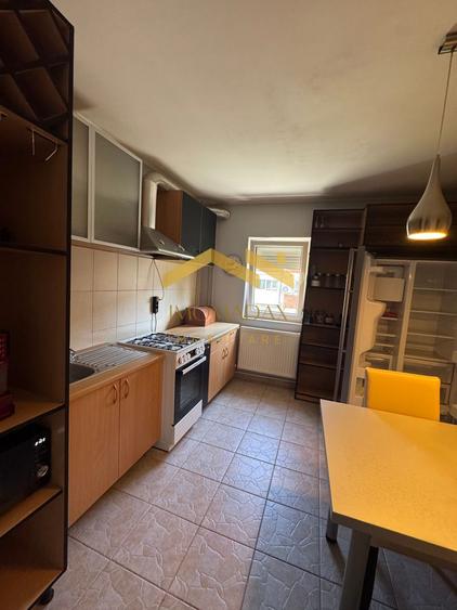 Aradului 3 camere etaj 3