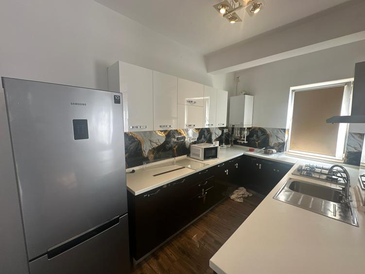 Apartament 3 camere, 110 mp, Calea 13 Septembrie–Panduri, decomandat cu centrala