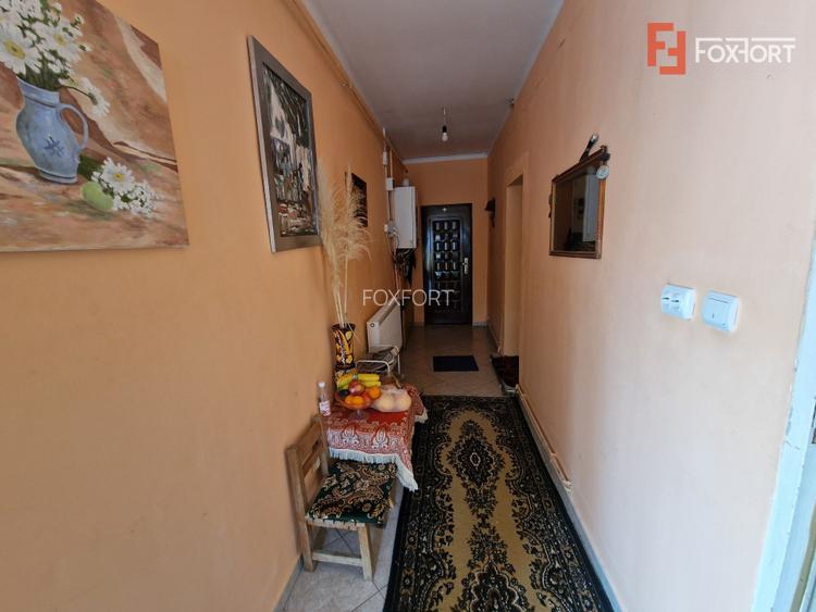 Casa individuala de vanzare cu 4 camere si teren de 800 mp - Recas - 17
