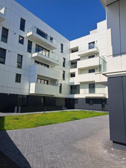 Unirii - Decebal, bloc nou, studiou 37mp+gradina 50mp, prima închiriere,  CT - 2