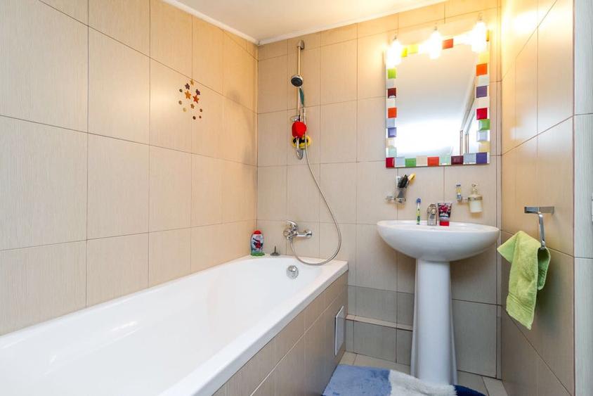 Duplex premium cu curte generoasă – lângă metrou Apărătorii Patriei