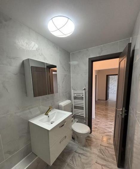 Vânzare Apartament 2 camere în 13 Septembrie, DECOMANDAT,60 mp, RENOVAT
