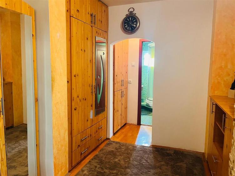 Apartament primitor 2 camere, George Enescu - zona Liceul Energetic