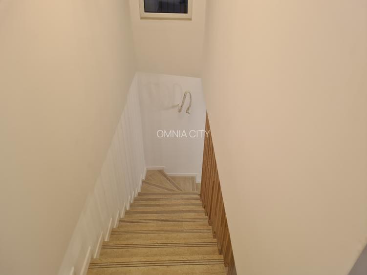 OMNIA-Proprietati alese! Casa in complex nou, imobil nou. Semimobilata, utilata.