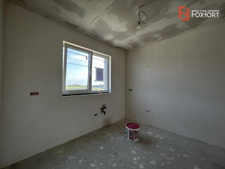 Duplex 4 camere si asfalt, Sacalaz - Parter + Etaj - ID V5368